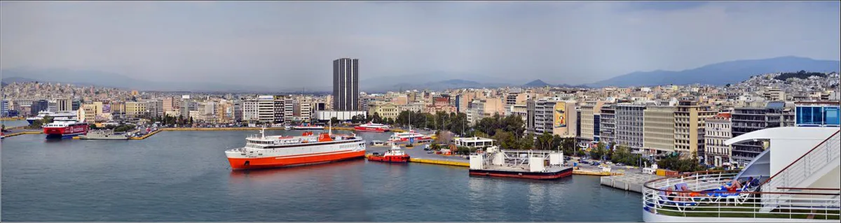 Tips for Choosing the Right Athens Tour — a scene in Athens